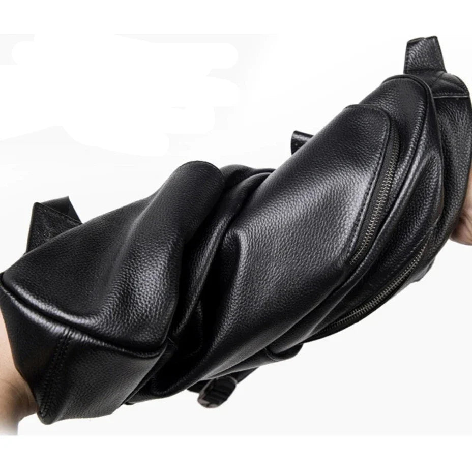 Mochila de Couro Minimalista Aquiles